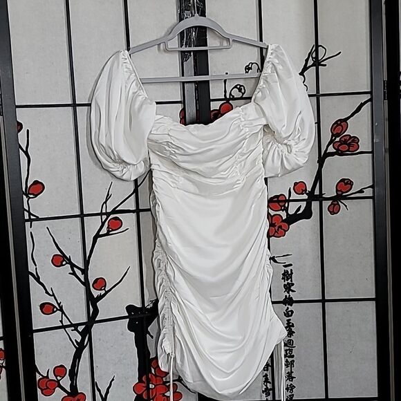 Sabo Skirt Ruched Mini Peasant Dress in White - Picture 5 of 11